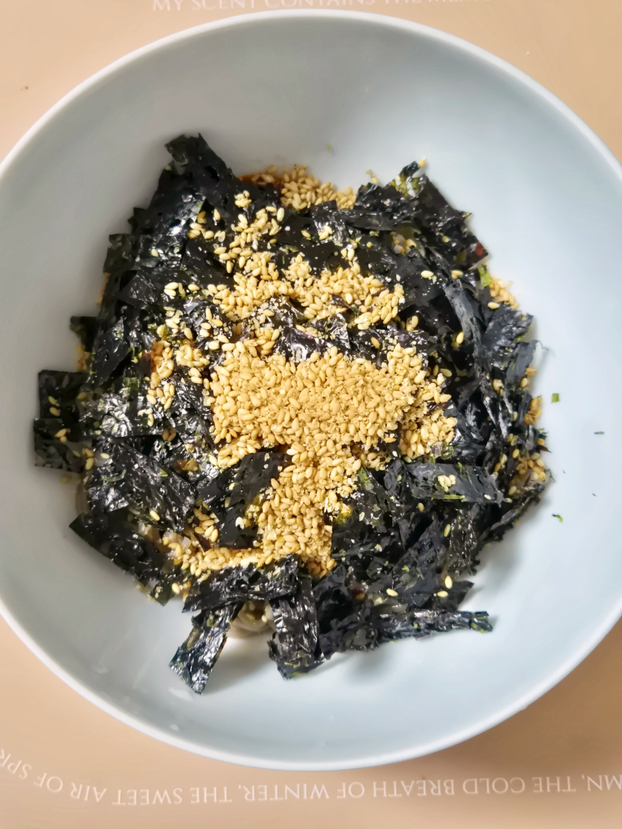 Bibim Memil Guksu Recipe: Korean Spicy Buckwheat Noodles photo 4
