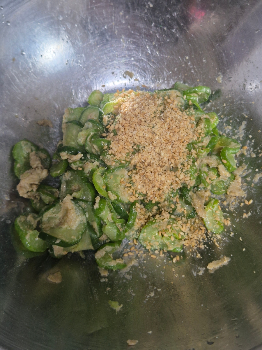 Cucumber Perilla Salad (Oi Deulkkae Muchim) Recipe photo 7
