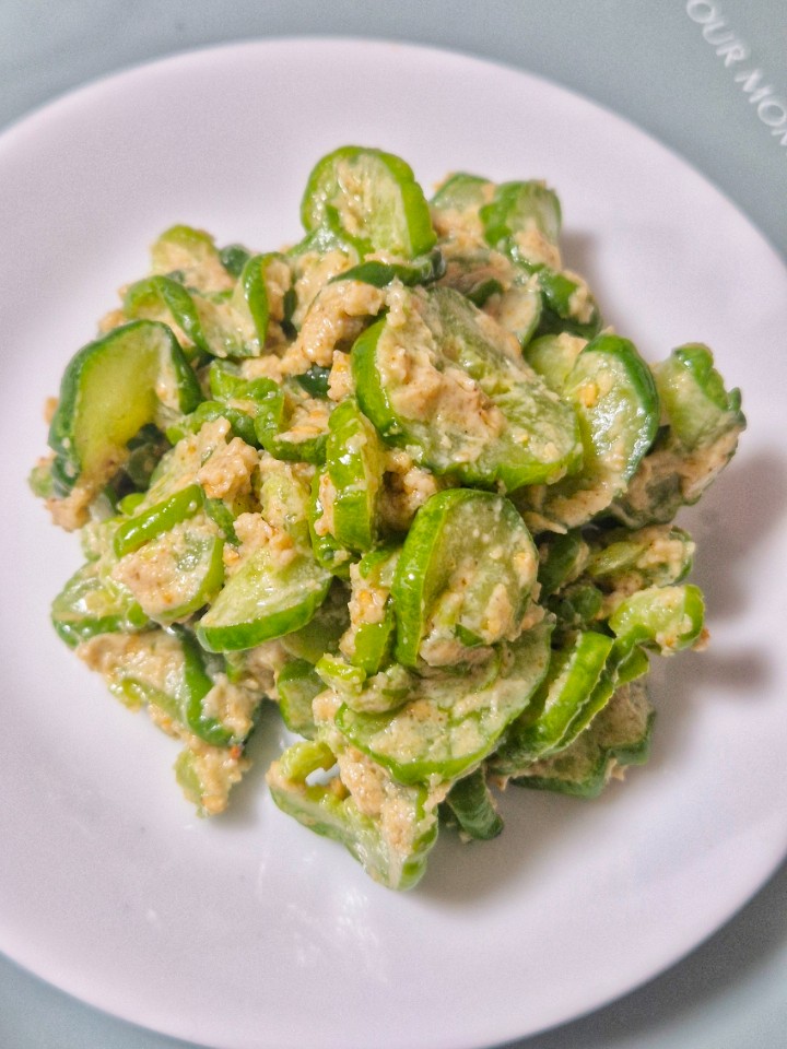 Cucumber Perilla Salad (Oi Deulkkae Muchim) Recipe