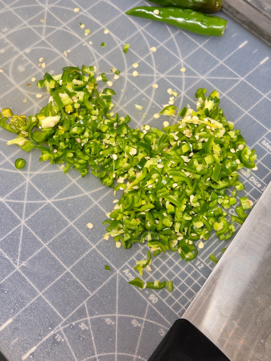 Easy Spam and Cheongyang Pepper Kimbap Recipe photo group 1