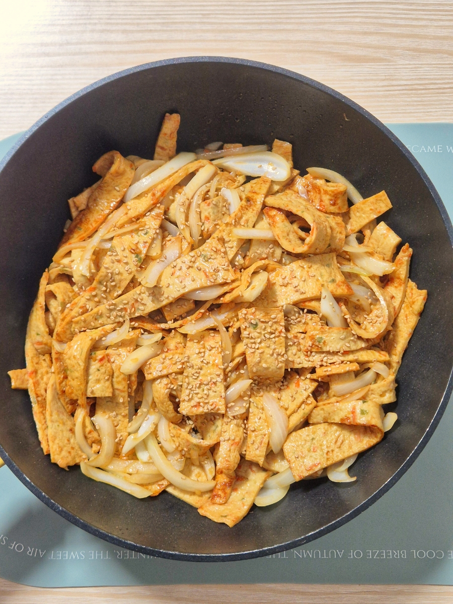 Eomuk Bokkeum (Korean Fish Cake Stir-Fry) by a Netflix Chef photo 1