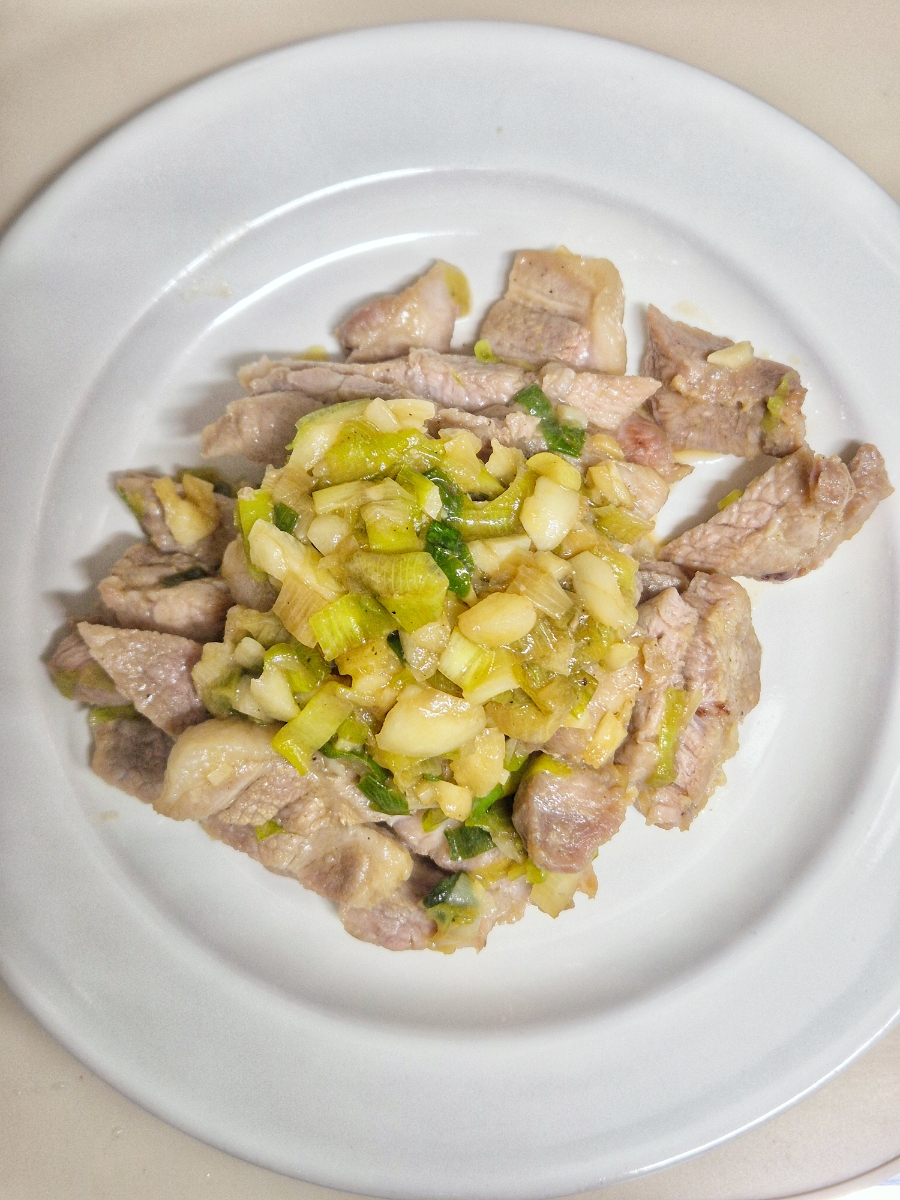 Salt-Seasoned Grilled Pork Neck (Moksal) Recipe photo 1